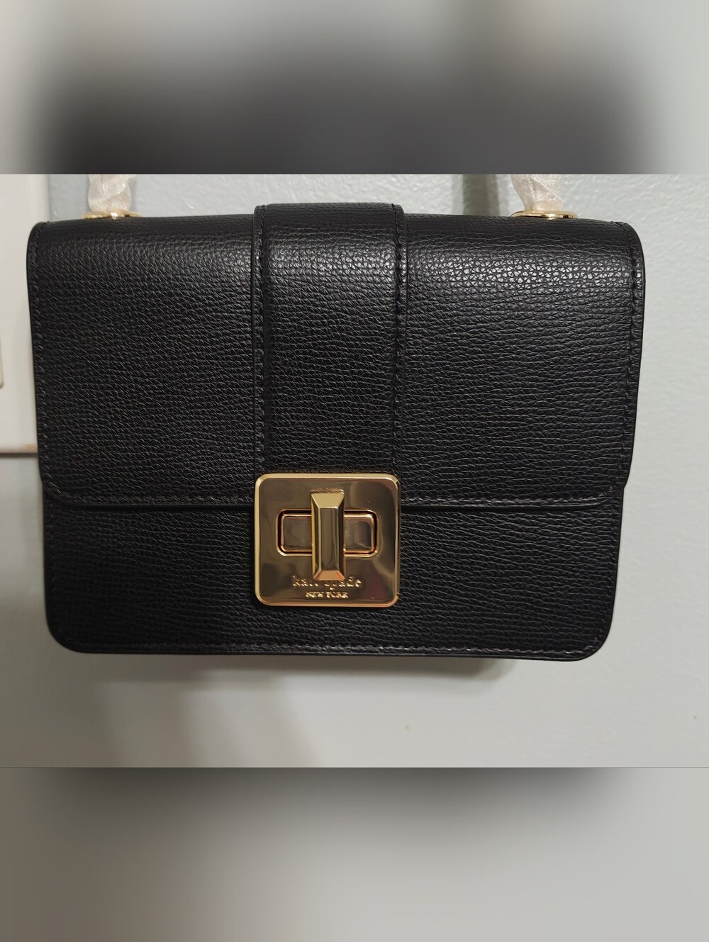 🎀Kate Spade Phoebe Black Leather Turnlock Crossbody Bag